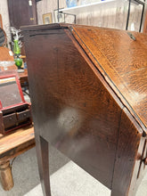 Load image into Gallery viewer, Oak Bureau