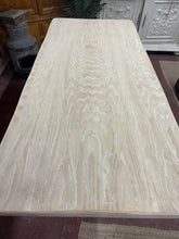 Load image into Gallery viewer, Oak Dining Table