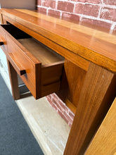 Load image into Gallery viewer, Hardwood Console