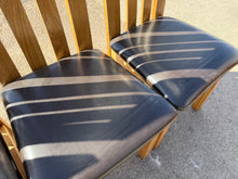Load image into Gallery viewer, 4 x Oak Chairs