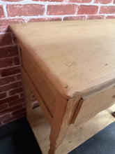 Load image into Gallery viewer, Stripped Oak Hall Table