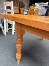 Load image into Gallery viewer, Solid Pine Dining Table