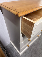 Load image into Gallery viewer, Country Pine Drawers