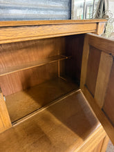 Load image into Gallery viewer, Oak Chiffonier