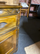 Load image into Gallery viewer, Oak Side Table