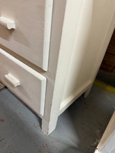 Load image into Gallery viewer, Chest Of Drawers