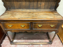 Load image into Gallery viewer, Oak Dresser