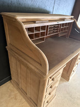 Load image into Gallery viewer, Oak Roll Top Desk