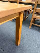 Load image into Gallery viewer, Extendable Dining Table