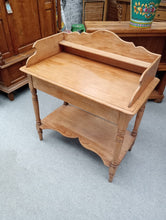 Load image into Gallery viewer, Pine Washstand