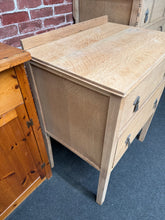 Load image into Gallery viewer, Oak Drawers