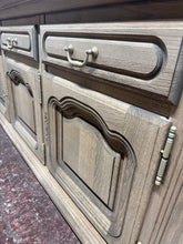 Load image into Gallery viewer, Oak Sideboard