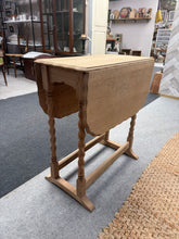 Load image into Gallery viewer, Stripped Oak Side Table