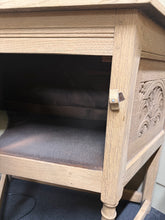 Load image into Gallery viewer, Oak Hall Table