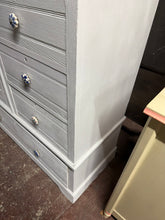 Load image into Gallery viewer, Country Oak Wardrobe