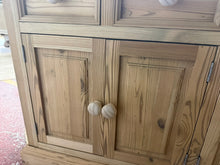 Load image into Gallery viewer, Solid Pine Sideboard
