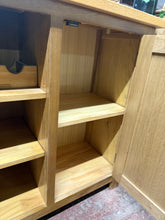 Load image into Gallery viewer, Oak Sideboard