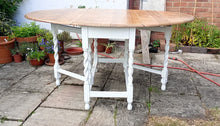 Load image into Gallery viewer, Gate Leg Table