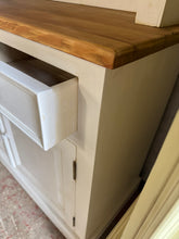 Load image into Gallery viewer, Farmhouse Dresser
