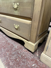 Load image into Gallery viewer, Stripped Satinwood Drawers