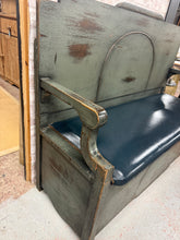 Load image into Gallery viewer, Distressed Bench
