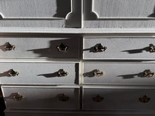 Load image into Gallery viewer, Linen Press