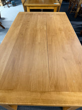 Load image into Gallery viewer, Oak Dining Table