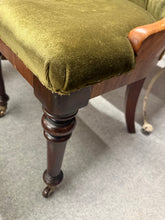 Load image into Gallery viewer, Green Velour Chair