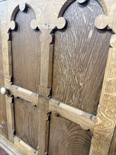 Load image into Gallery viewer, Oak Dresser