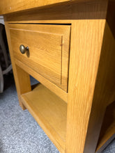Load image into Gallery viewer, 2 x Heavy Oak Side Tables