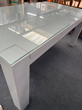 Load image into Gallery viewer, Oak Dining Table