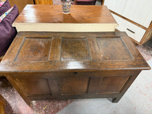 Load image into Gallery viewer, Oak Coffer