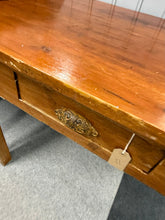Load image into Gallery viewer, Pine Desk