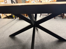 Load image into Gallery viewer, Large Oval Table