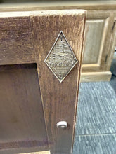 Load image into Gallery viewer, Stripped Oak Blanket Box