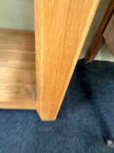 Load image into Gallery viewer, Oak Hall Table