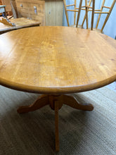 Load image into Gallery viewer, Round Dining Table