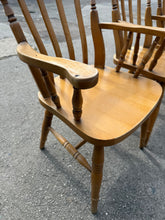 Load image into Gallery viewer, 5 x Vintage Carvers