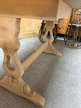 Load image into Gallery viewer, Oak Dining Table