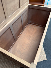 Load image into Gallery viewer, Stripped Oak Blanket Box