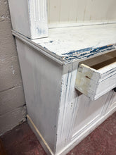 Load image into Gallery viewer, Distressed Dresser