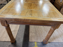Load image into Gallery viewer, Barker & Stonehouse Extendable Table