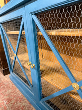 Load image into Gallery viewer, Country Style Bookcase