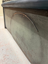 Load image into Gallery viewer, Distressed Bench