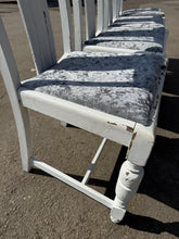 Load image into Gallery viewer, 4 x Chairs