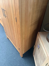 Load image into Gallery viewer, Oak Wardrobe