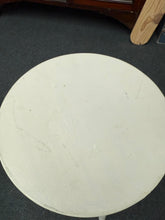 Load image into Gallery viewer, Stool