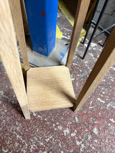 Load image into Gallery viewer, Oak Plant Stand