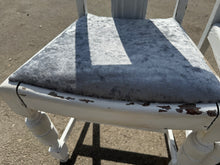 Load image into Gallery viewer, 4 x Chairs
