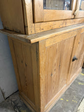 Load image into Gallery viewer, Vintage Pine Dresser